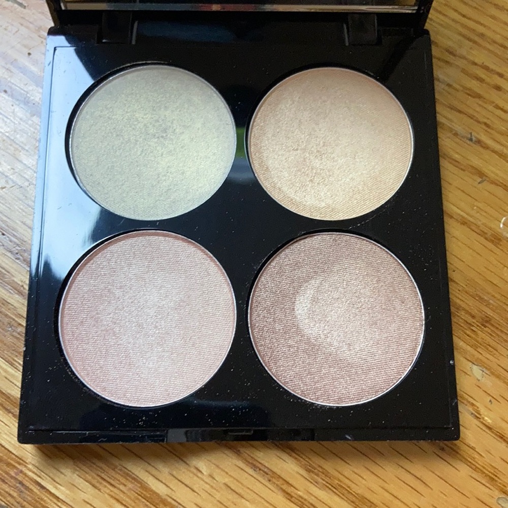 Revlon highlighters